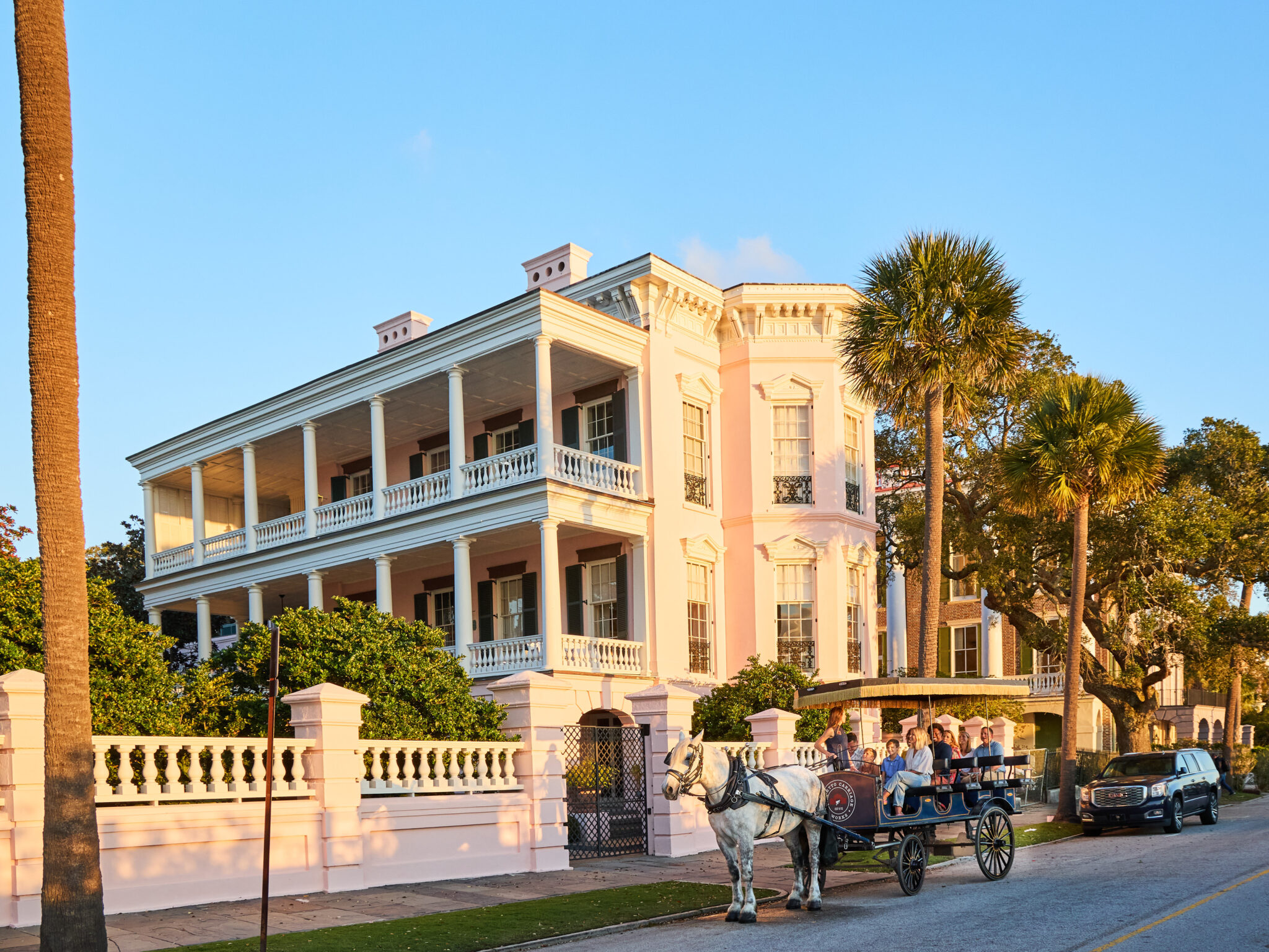 Charleston's Historic Homes with Palmetto Carriage Works.